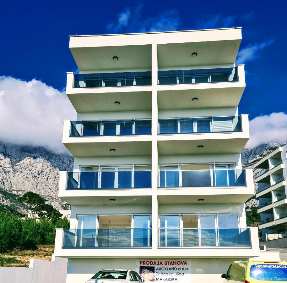 Apartment Ivona With Beautiful Seaview Makarska Eksteriør billede